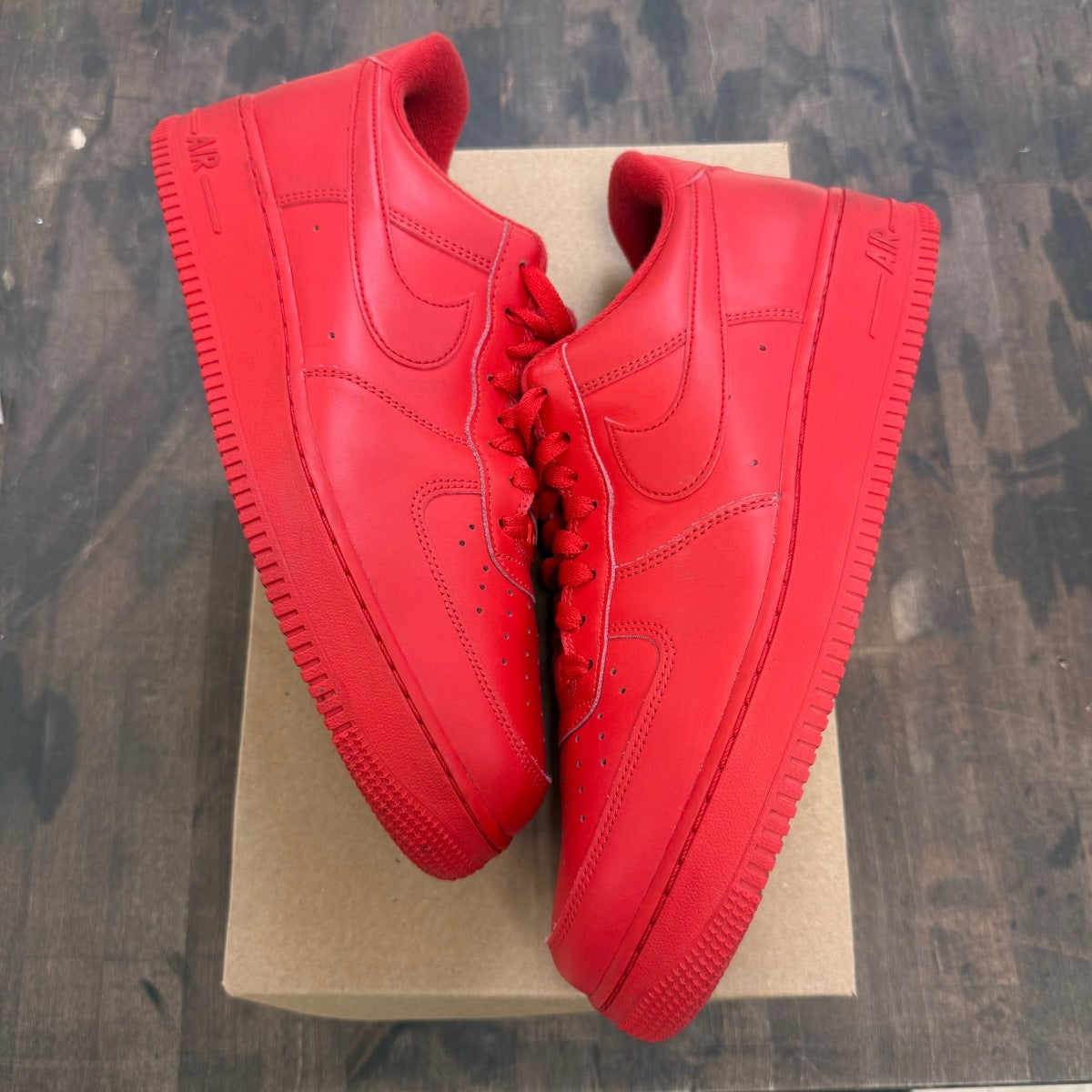 Nike Air Force 1 Low Triple Red Size 11.5 (Pre-Owned) - Image 1