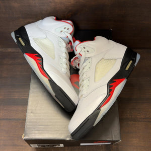 Jordan 5 Retro Fire Red Silver Tongue (2020) - Image 2
