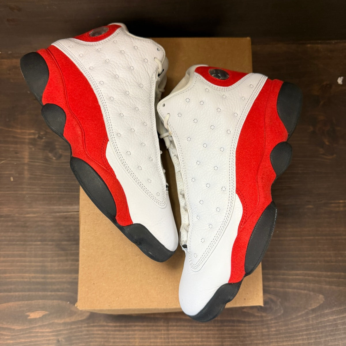 Jordan 13 Retro OG Chicago (2026) Size 8.5 (Pre-Owned) - Image 2