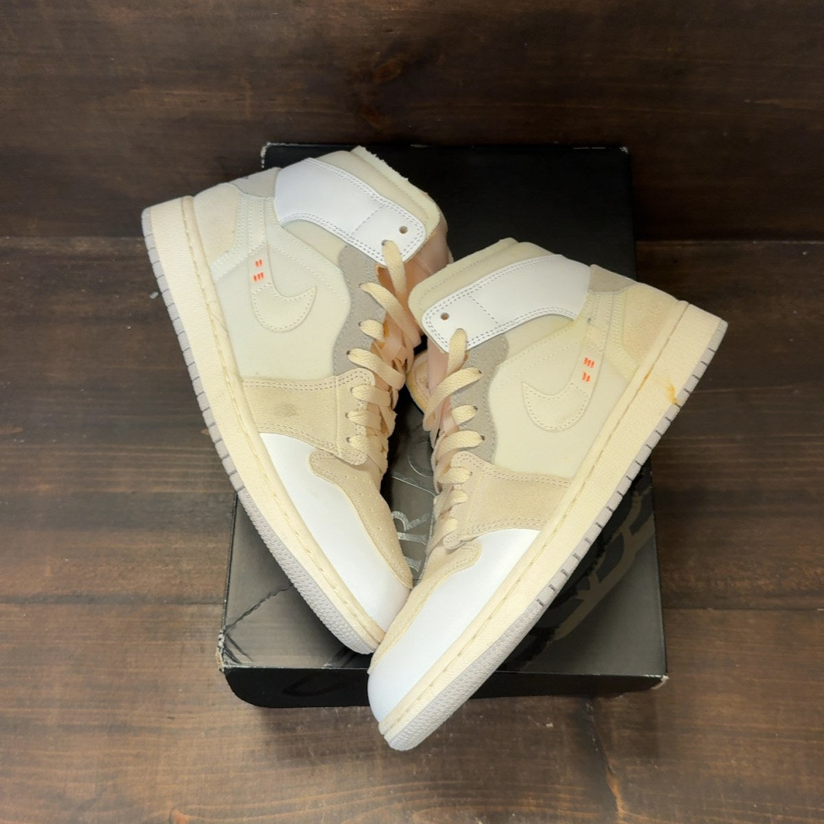 Jordan 1 Mid SE Craft Inside Out White Grey - Image 2
