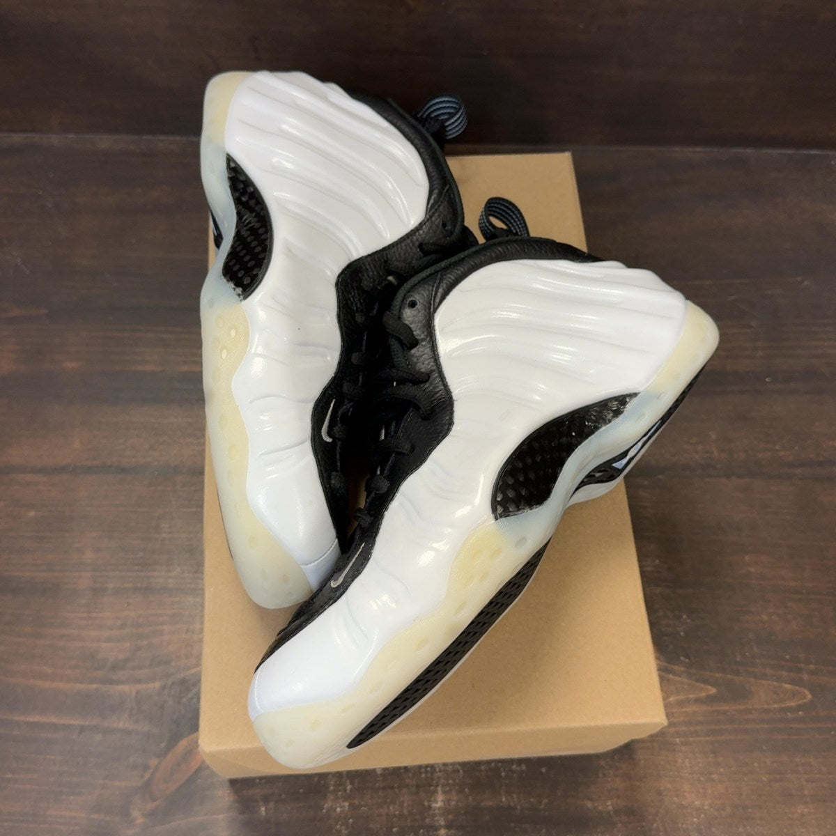 Nike Air Foamposite One Penny PE Size 10.5 (Pre-Owned) - Image 2