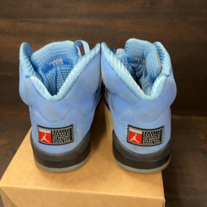 Jordan 5 Retro UNC University Blue Size 12.5 (Pre-Owned) - Image 5