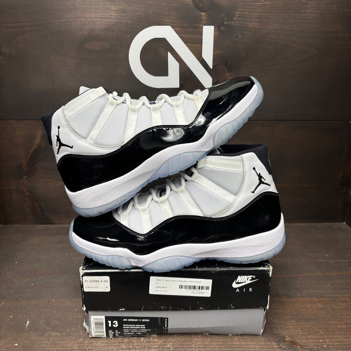 Jordan 11 Retro Concord (2018) Size 13 (Pre-Owned) - front