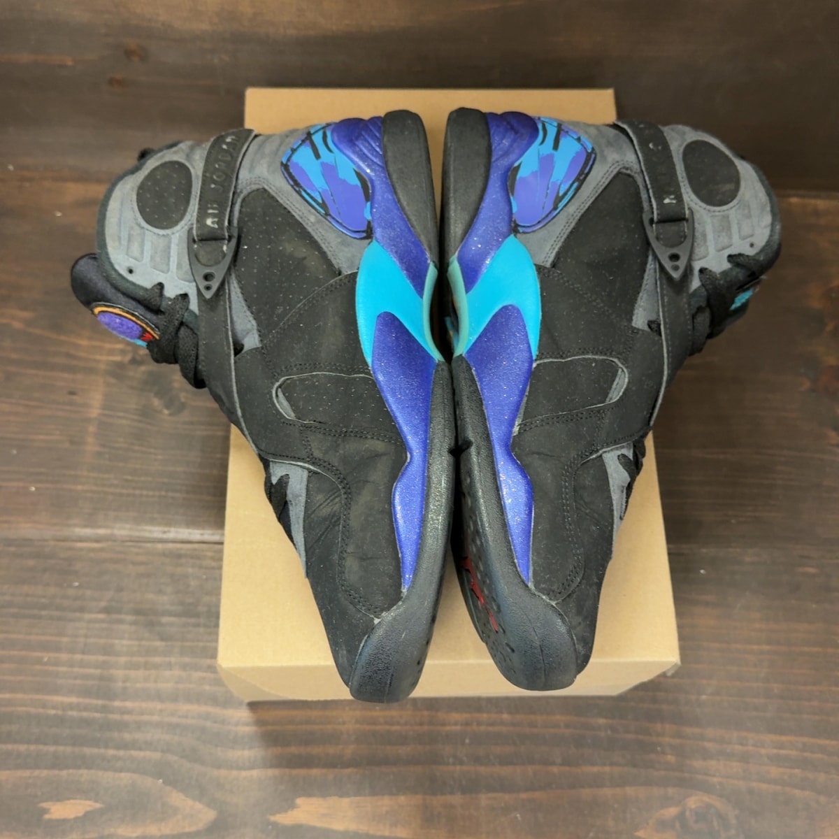 Jordan 8 Retro Aqua (2015) Size 11 (Pre-Owned) - Image 4