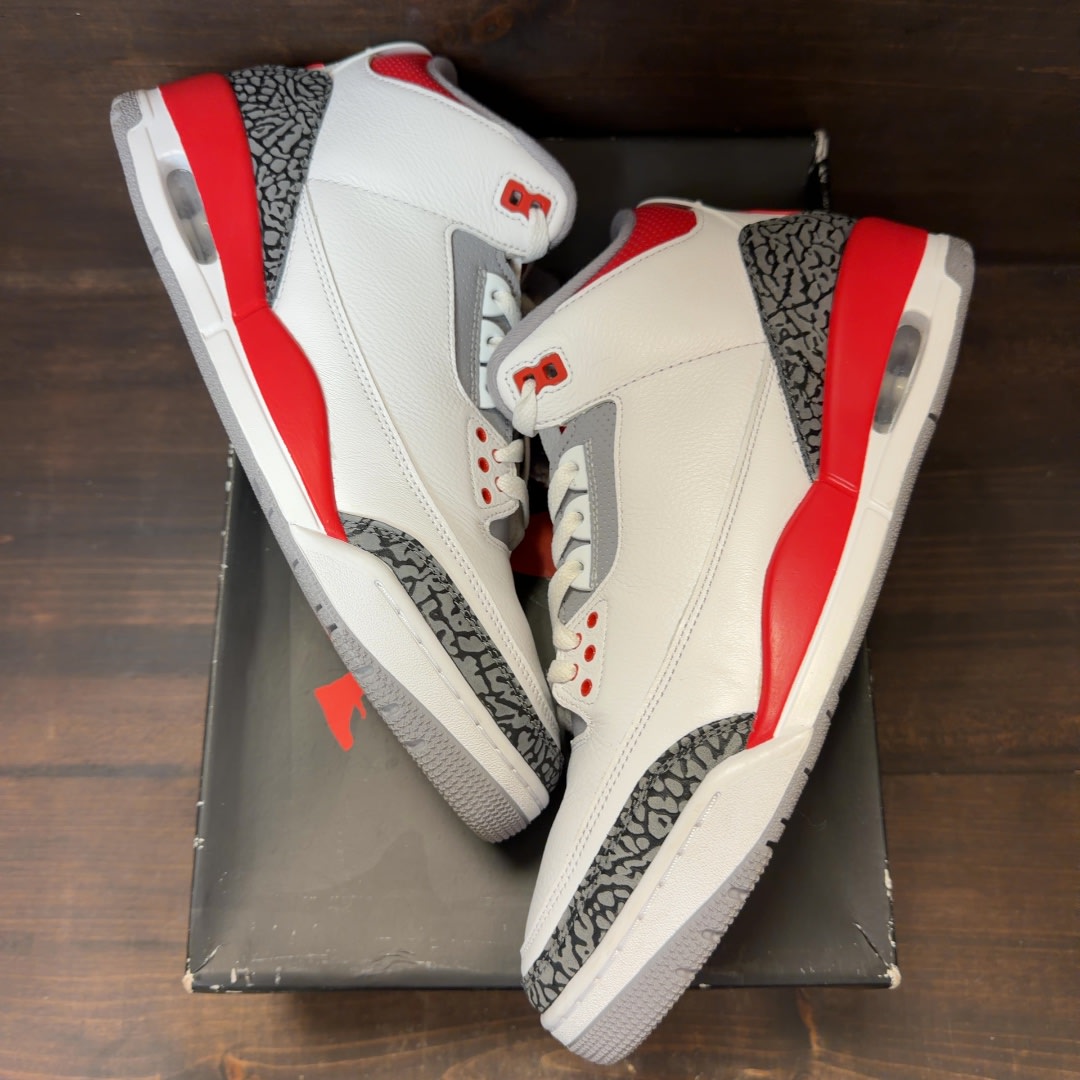 Jordan 3 Retro Fire Red (2022) - Image 2
