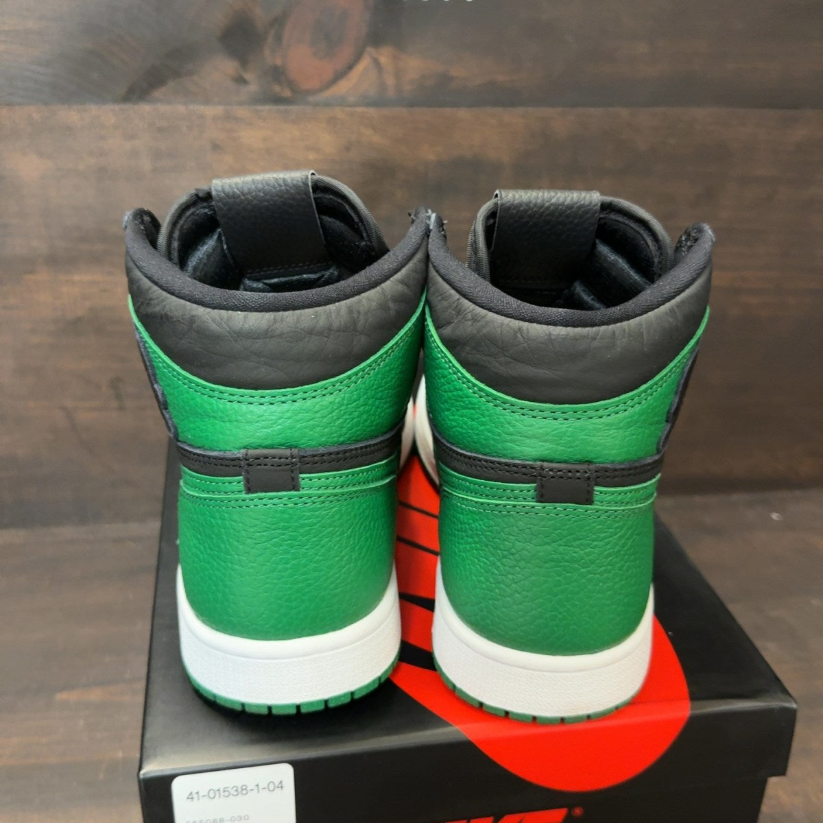 Jordan 1 Retro High Pine Green Black Size 8 (Pre-Owned)