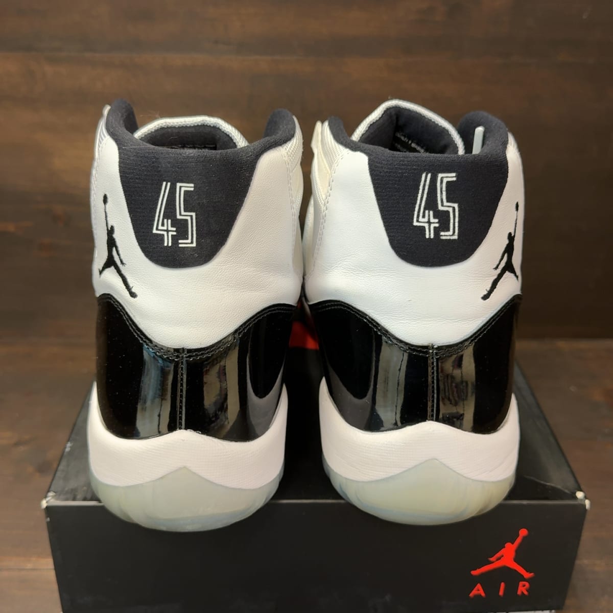Jordan 11 Retro Concord (2018) Size 14 (Pre-Owned) - aux