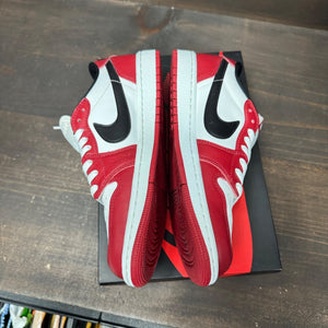 Jordan 1 Retro Low OG Chicago (2025) Size 8 (Pre-Owned) - tag