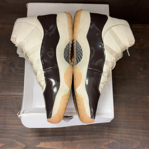 Jordan 11 Retro Neapolitan (Women's) - Image 4