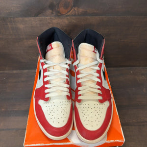 Jordan 1 Retro High OG Chicago Lost and Found - Image 3