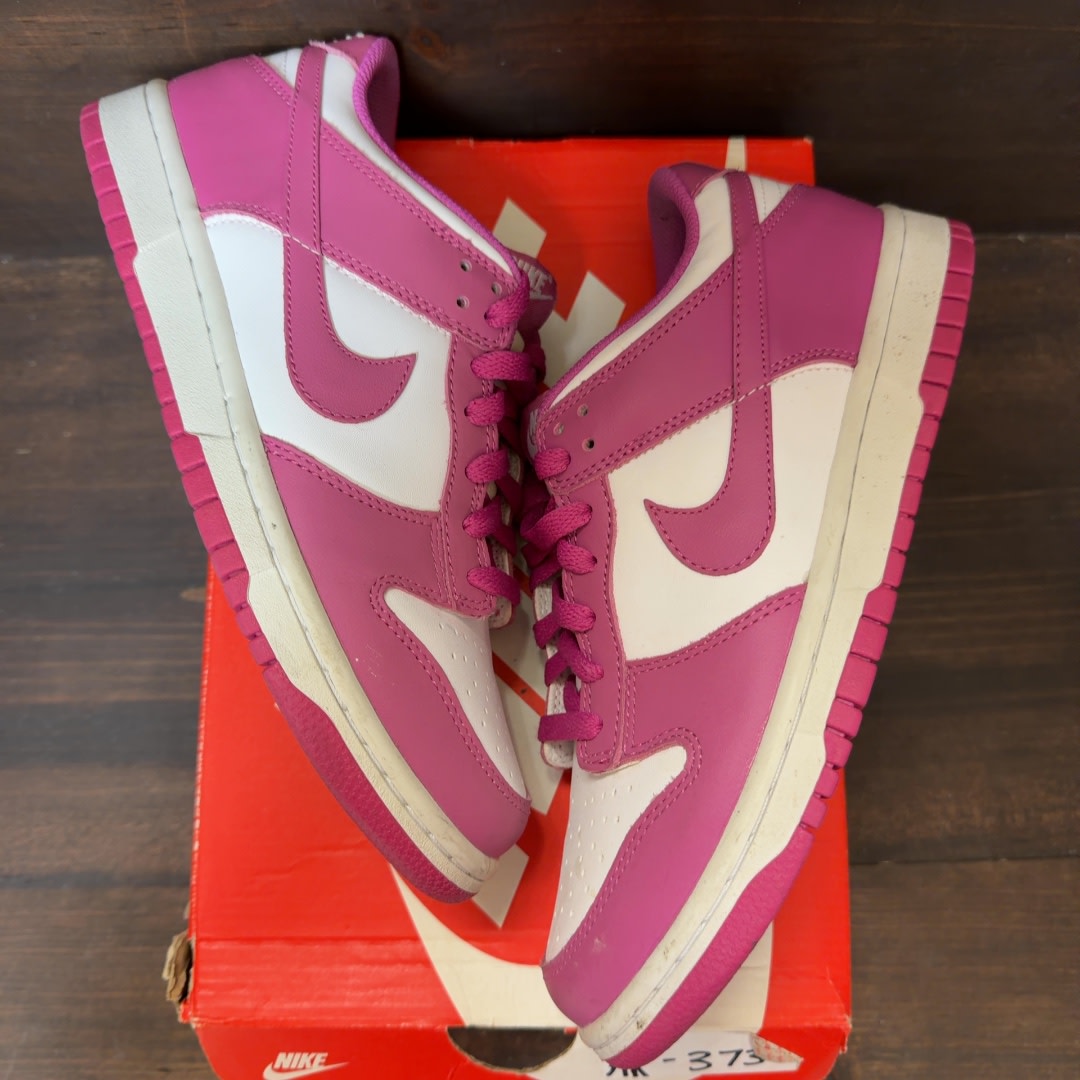 Nike Dunk Low Active Fuchsia (GS) - Image 2