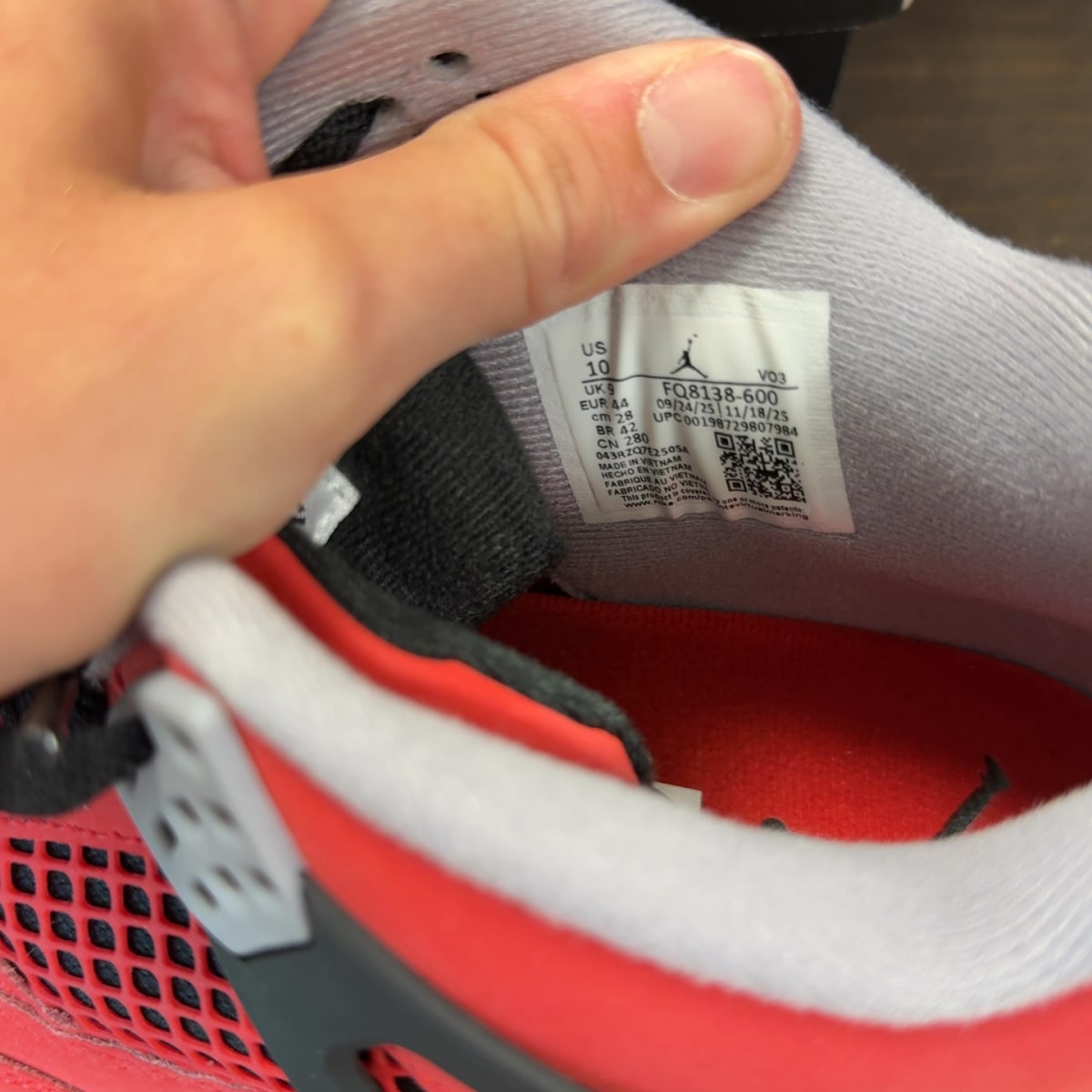 Jordan 4 Retro Toro Bravo (2026) - Image 7