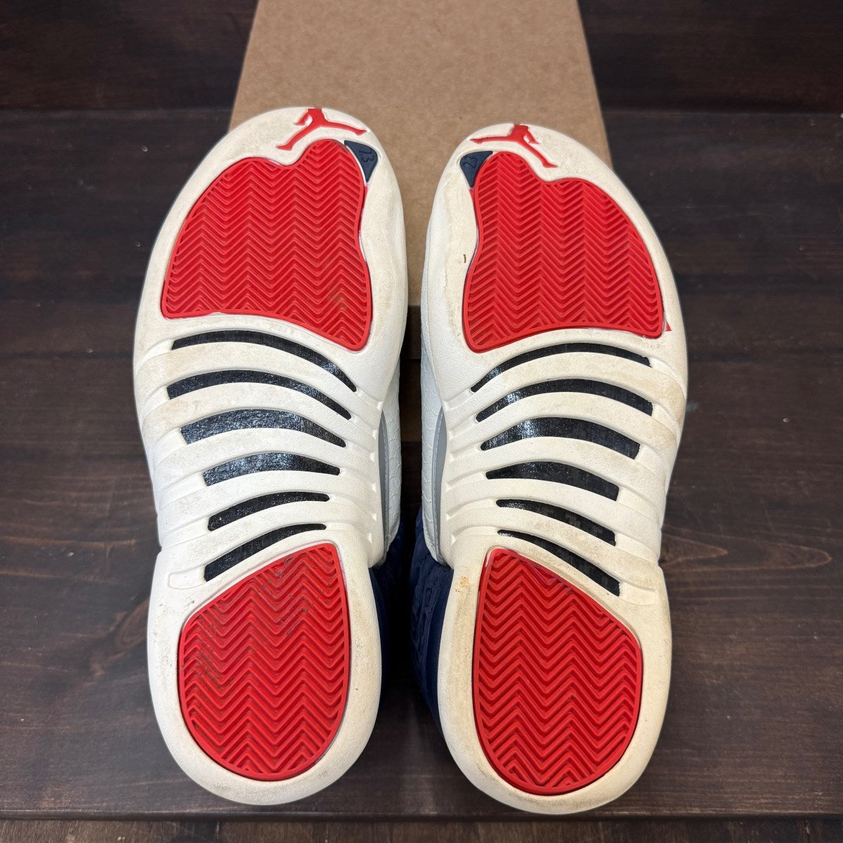 Jordan 12 Retro International Flight Size 10 (Pre-Owned) - Image 6