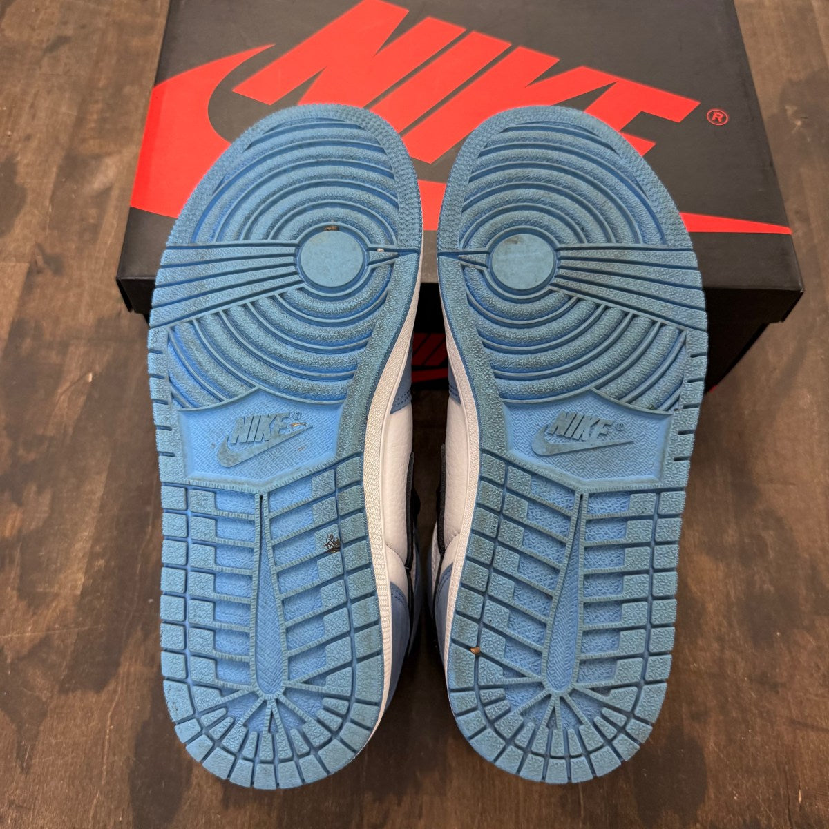 Jordan 1 Retro High OG University Blue - Image 5