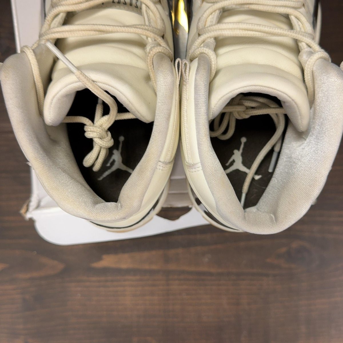 Jordan 11 Retro Neapolitan (Women's) - Image 6
