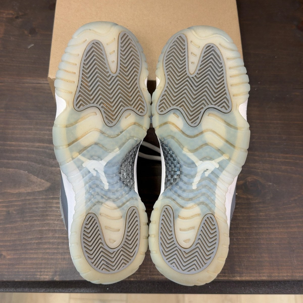 Jordan 11 Retro Cool Grey (2021) (GS) Size 6.5Y (Pre-Owned) - Image 8