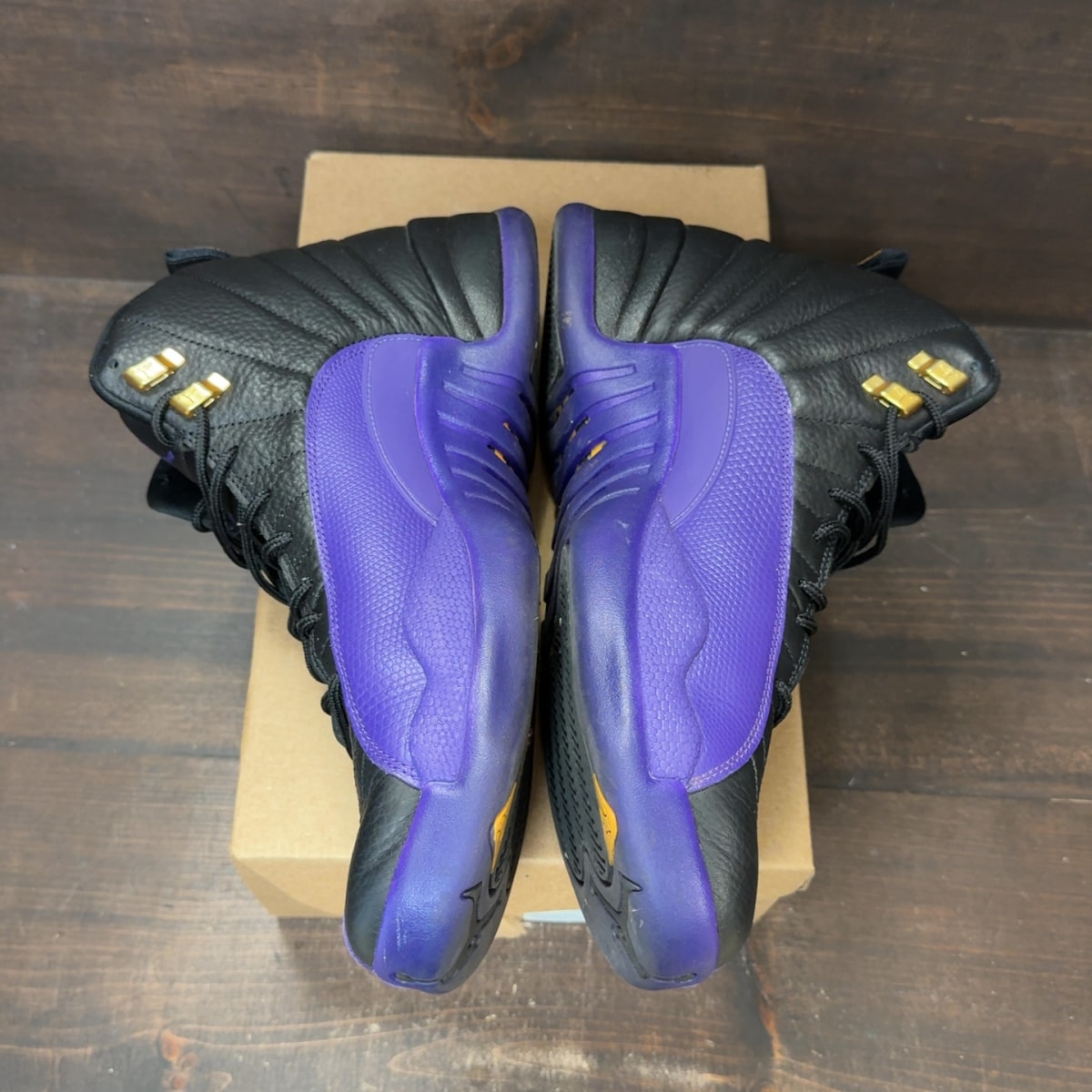 Jordan 12 Retro Field Purple Size 13 (Pre-Owned) - Image 4