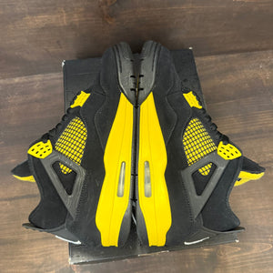 Jordan 4 Retro Thunder (2023) - Image 4