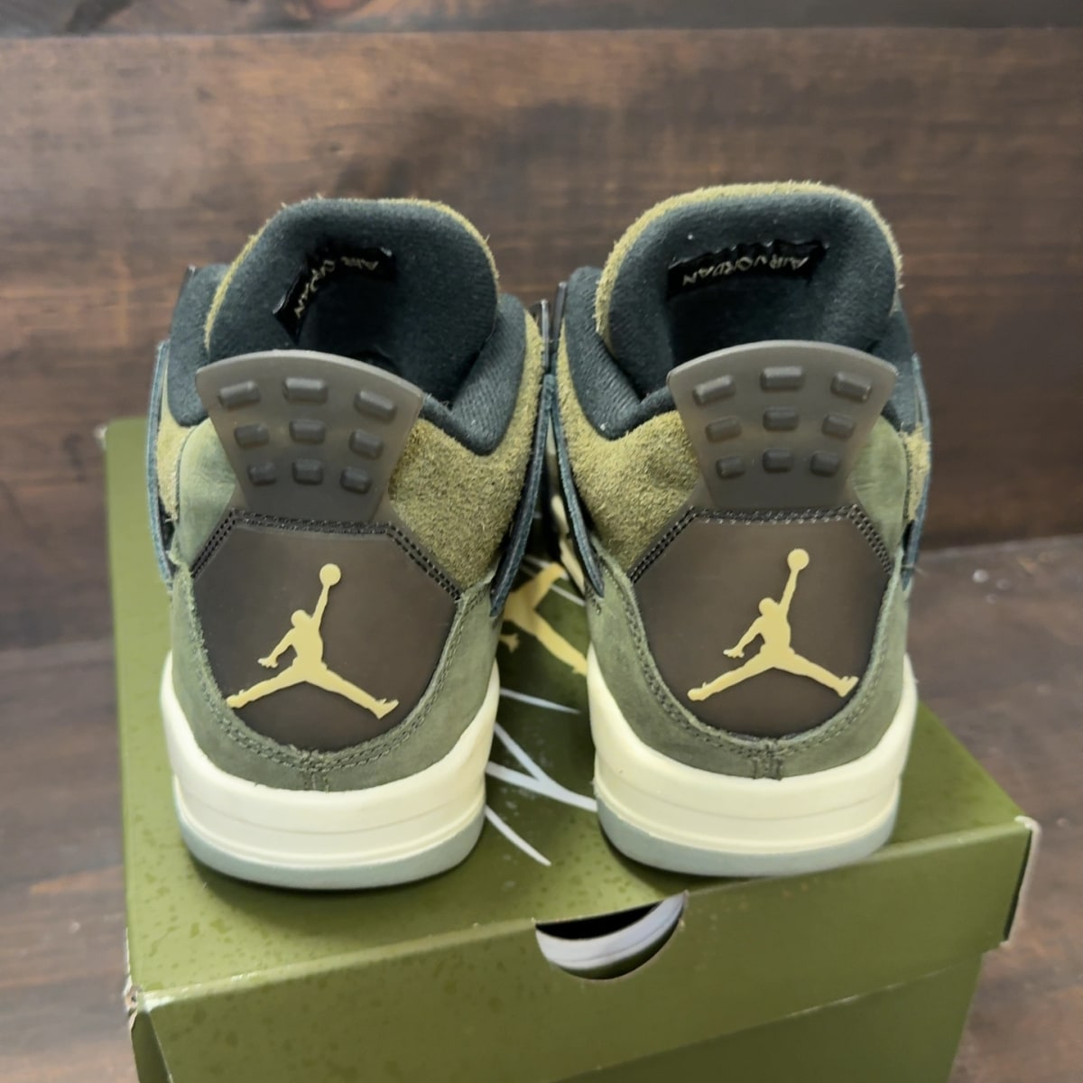 Jordan 4 Retro SE Craft Medium Olive (GS) - Image 4