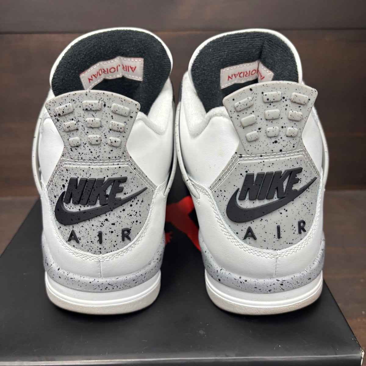 Jordan 4 Retro White Cement (2025) Size 9 (Pre-Owned) - sole