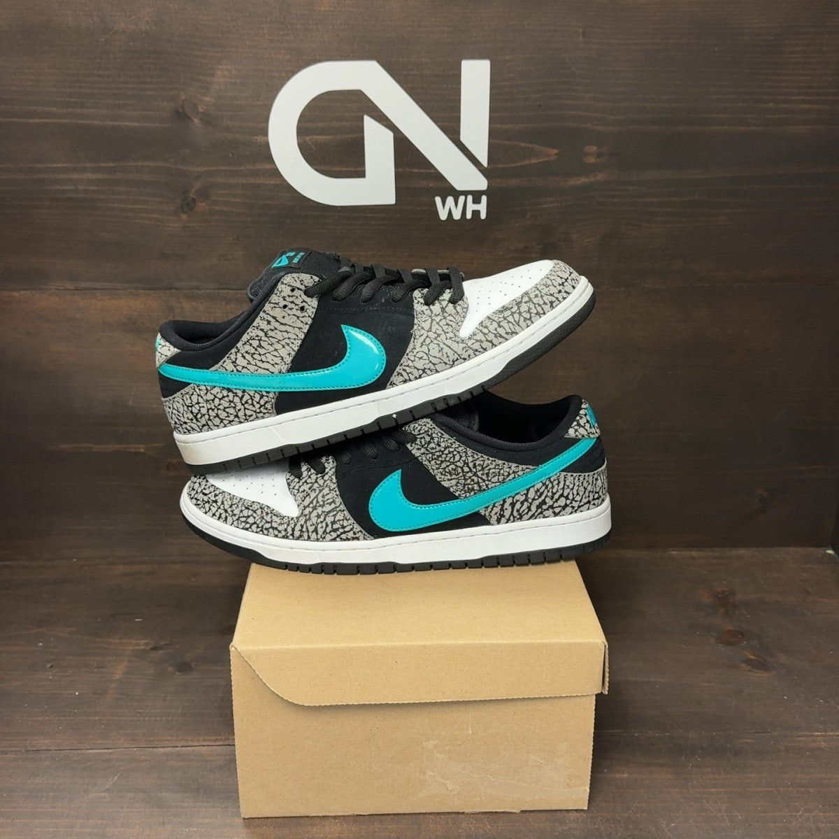 Nike SB Dunk Low atmos Elephant Size 12 (Pre-Owned) - Image 1