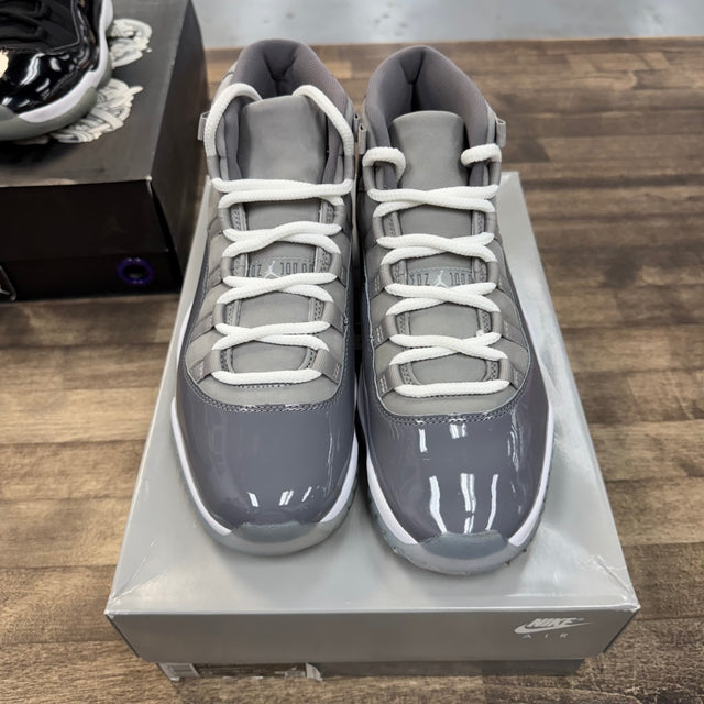 Jordan 11 Retro Cool Grey (2021) Size 9.5 (Pre-Owned) - Image 2