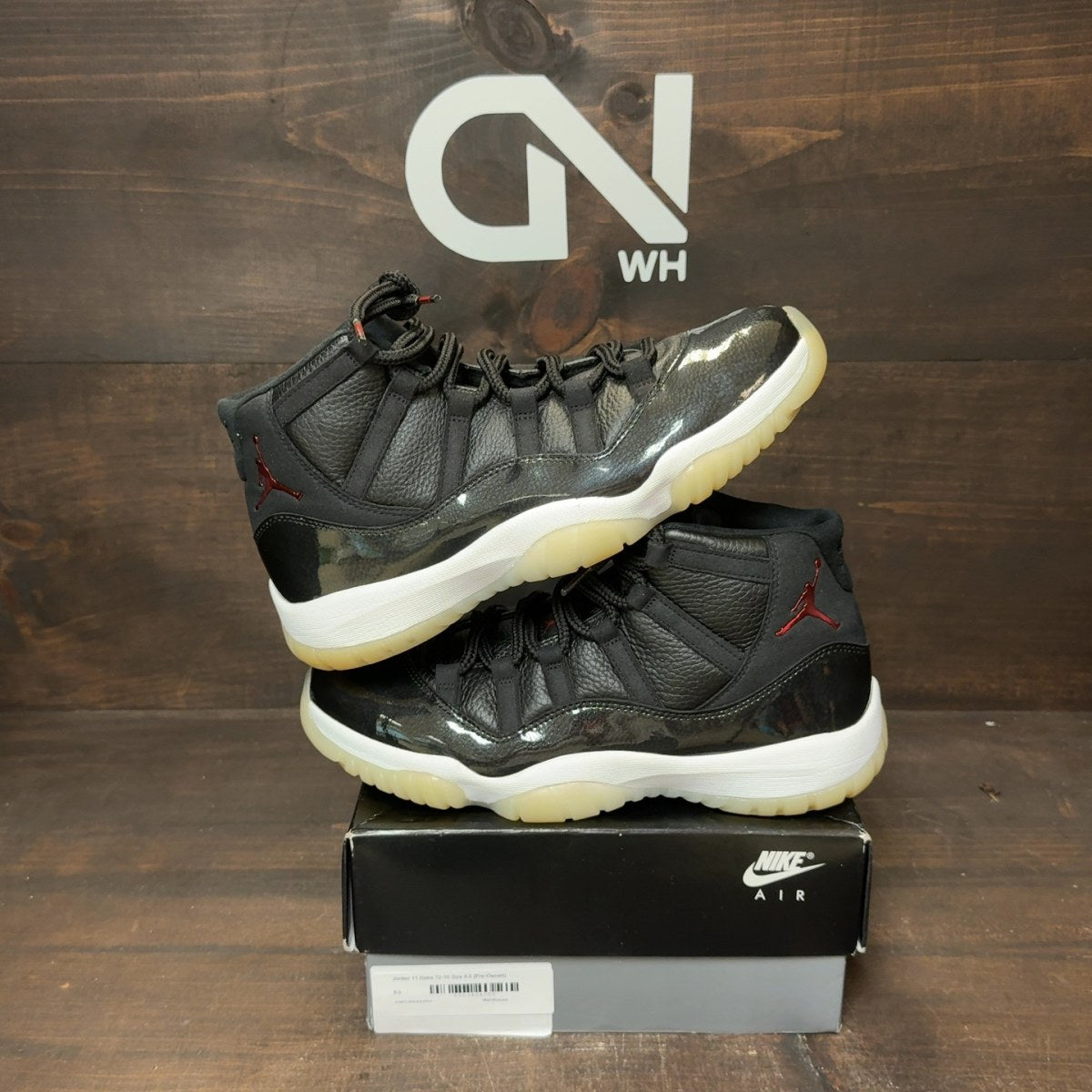 Jordan 11 Retro 72-10 Size 9.5 (Pre-Owned) - Image 1