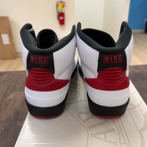 Jordan 2 Retro OG Chicago (2022) - Image 3