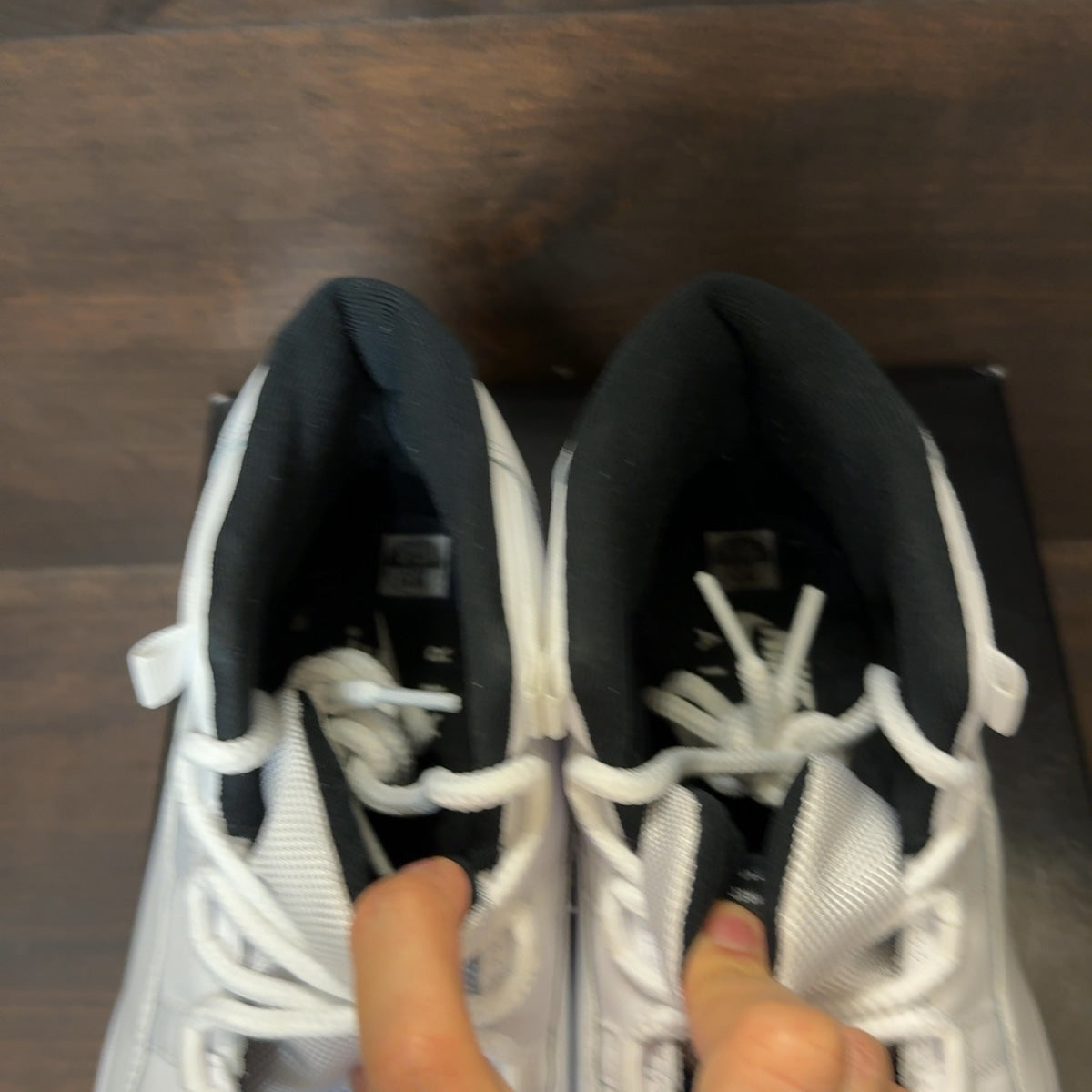 Jordan 11 Retro Legend Blue (2024) - Image 4