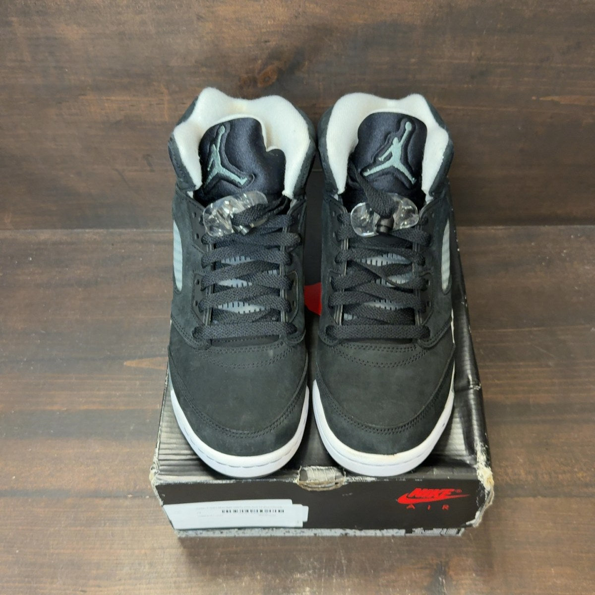 Jordan 5 Retro Moonlight (2021) (GS) Size 7Y (Pre-Owned) - Image 3