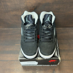 Jordan 5 Retro Moonlight (2021) (GS) Size 7Y (Pre-Owned) - Image 3