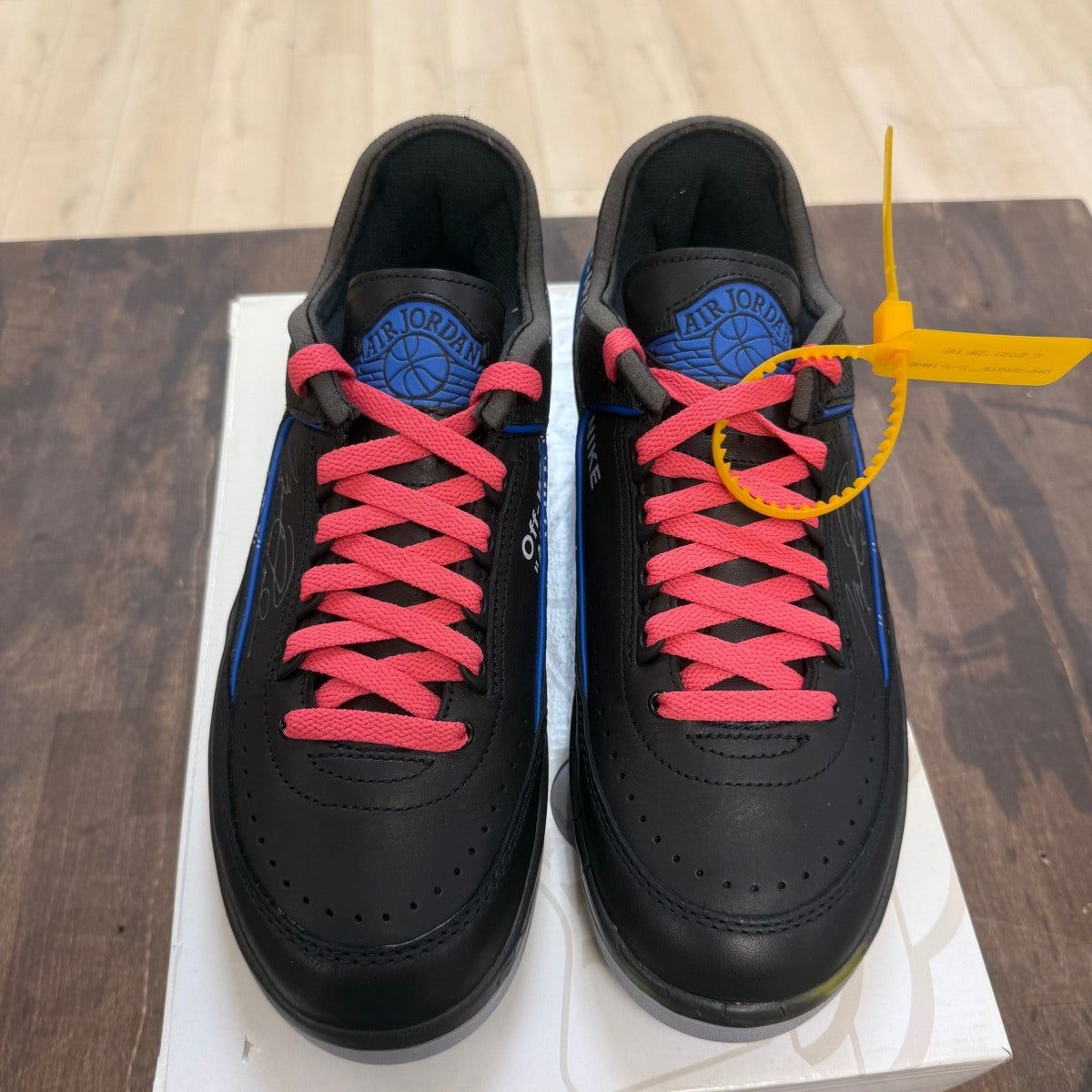 Jordan 2 Retro Low SP Off-White Black Blue - Image 4