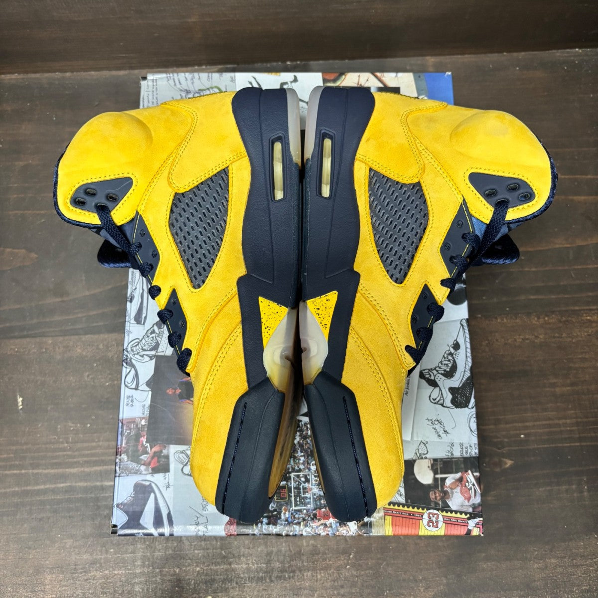 Jordan 5 Retro Michigan (2019) - Image 4