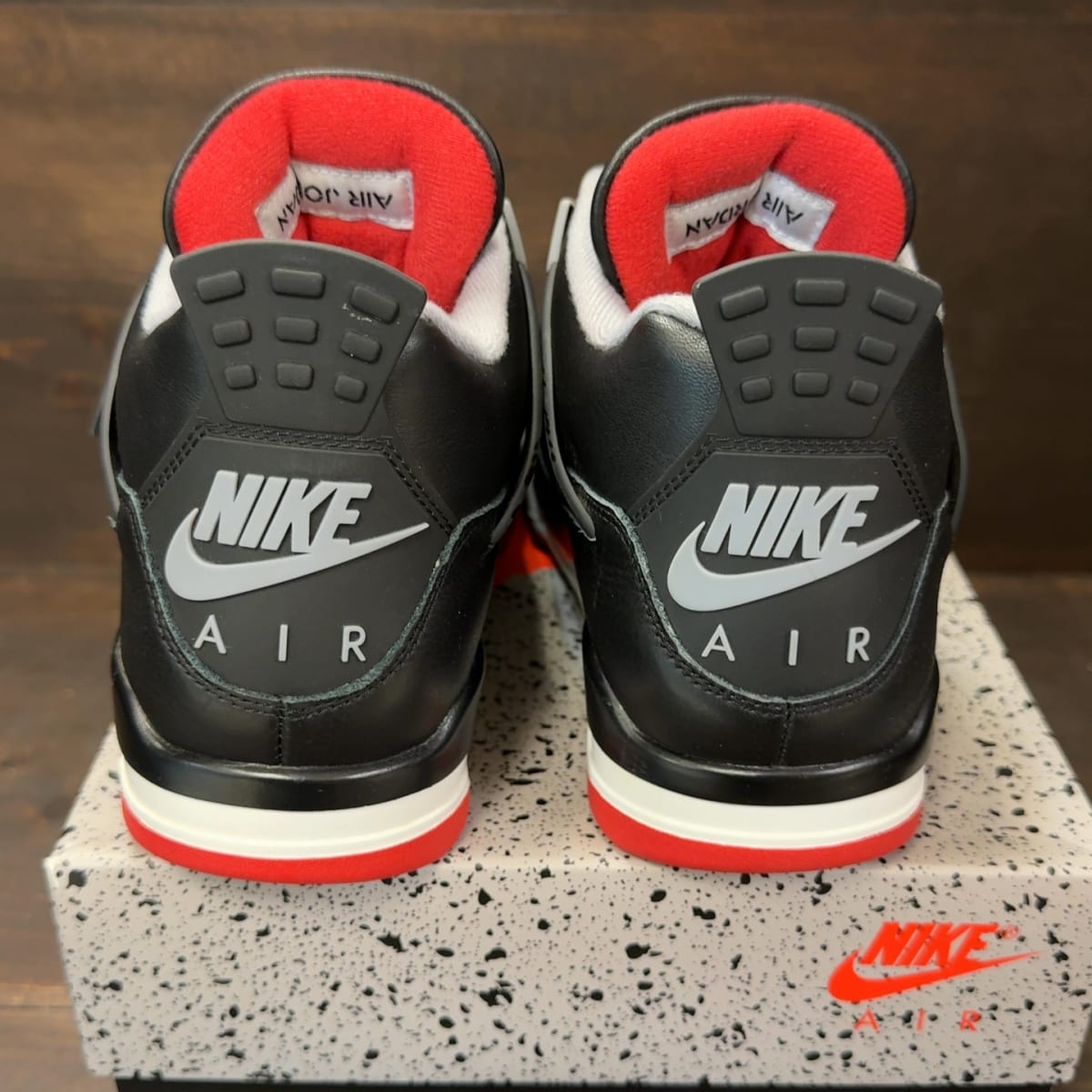 Jordan 4 Retro Bred Reimagined Size 8.5 (Pre-Owned) - aux