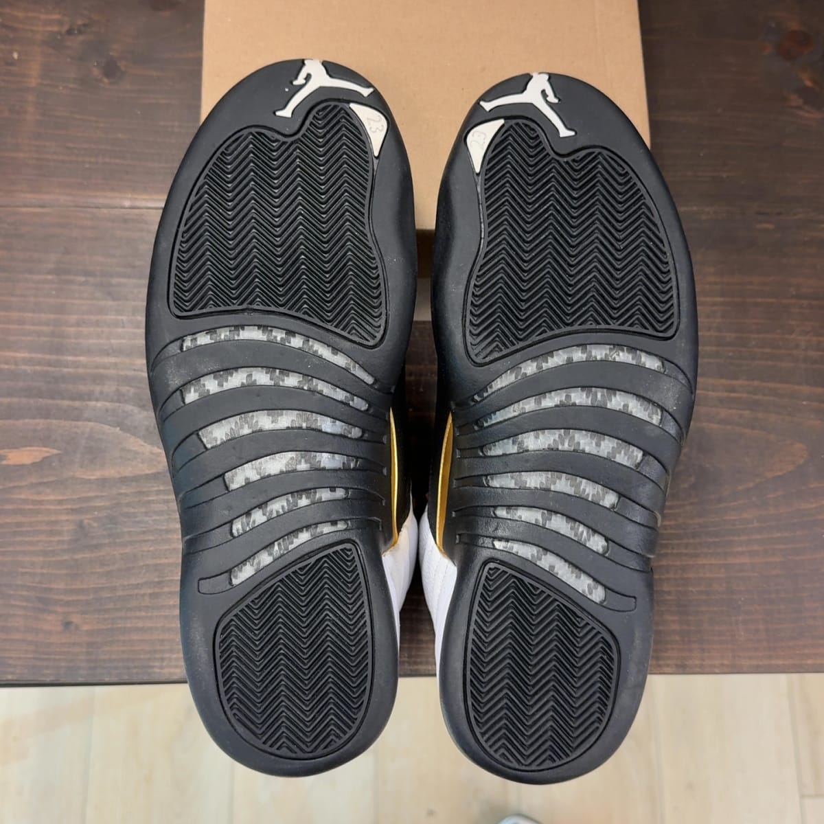 Jordan 12 Retro Royalty Taxi Size 11.5 (Pre-Owned) - aux