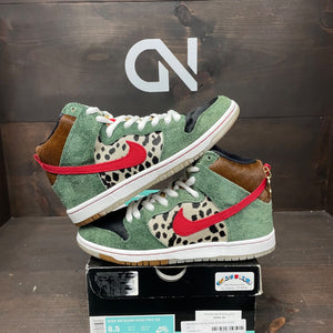 Nike SB Dunk High Dog Walker - Image 1