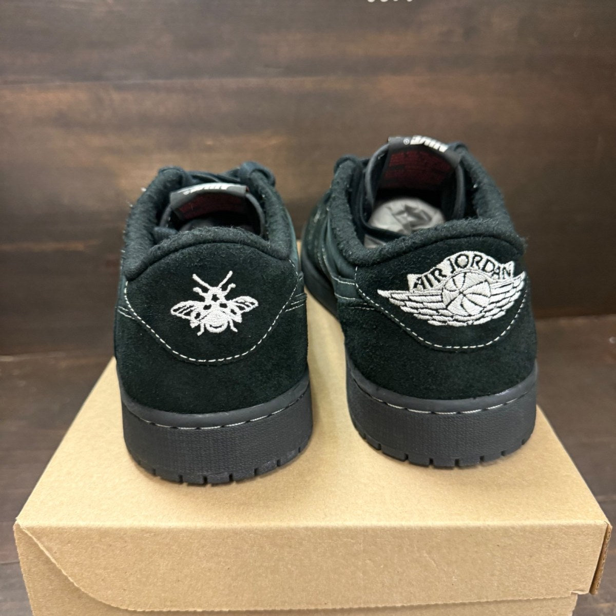 Jordan 1 Retro Low OG SP Travis Scott Black Phantom Size 13 (Pre-Owned) - Image 6