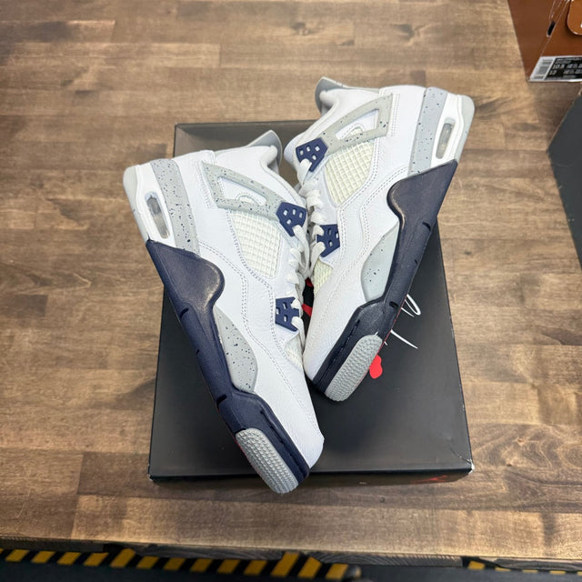 Jordan 4 Retro Midnight Navy (GS) Size 6.5Y (Pre-Owned) - Image 1