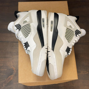 Jordan 4 Retro Military Black (GS) Size 5.5Y (Pre-Owned) - Image 4