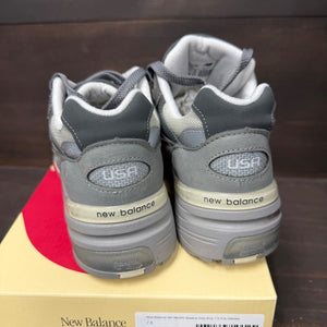 New Balance 992 MiUSA Shadow Grey Size 7.5 (Pre-Owned) - sole