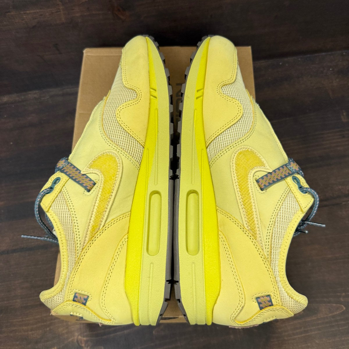 Nike Air Max 1 Travis Scott Cactus Jack Saturn Gold - Image 4