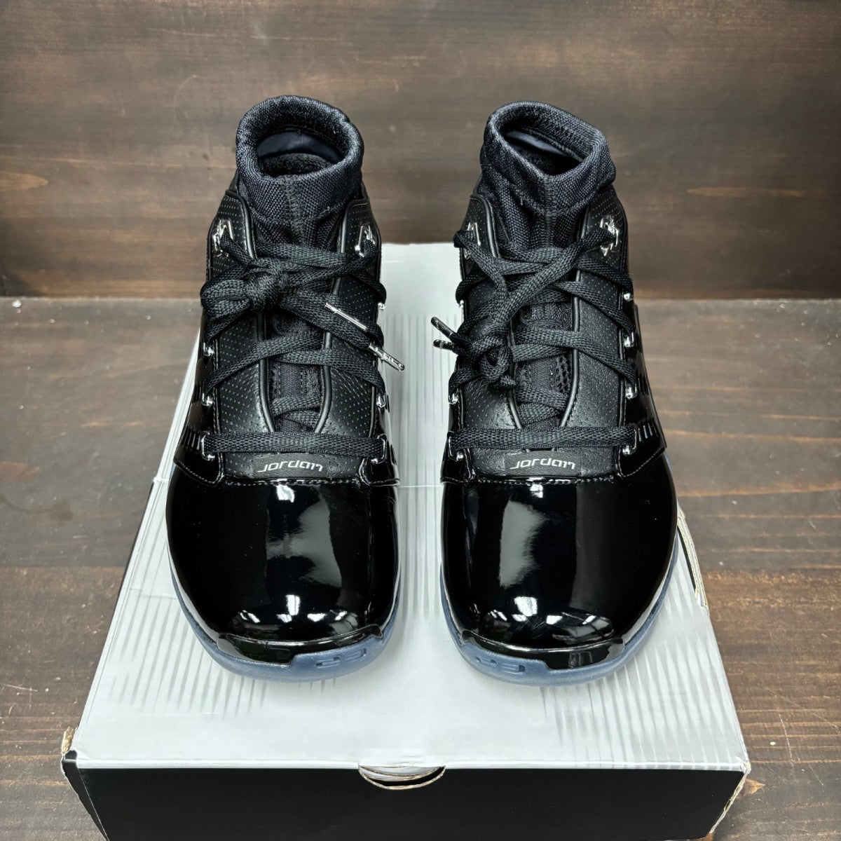 Jordan 17 Low Black Patent - Image 3