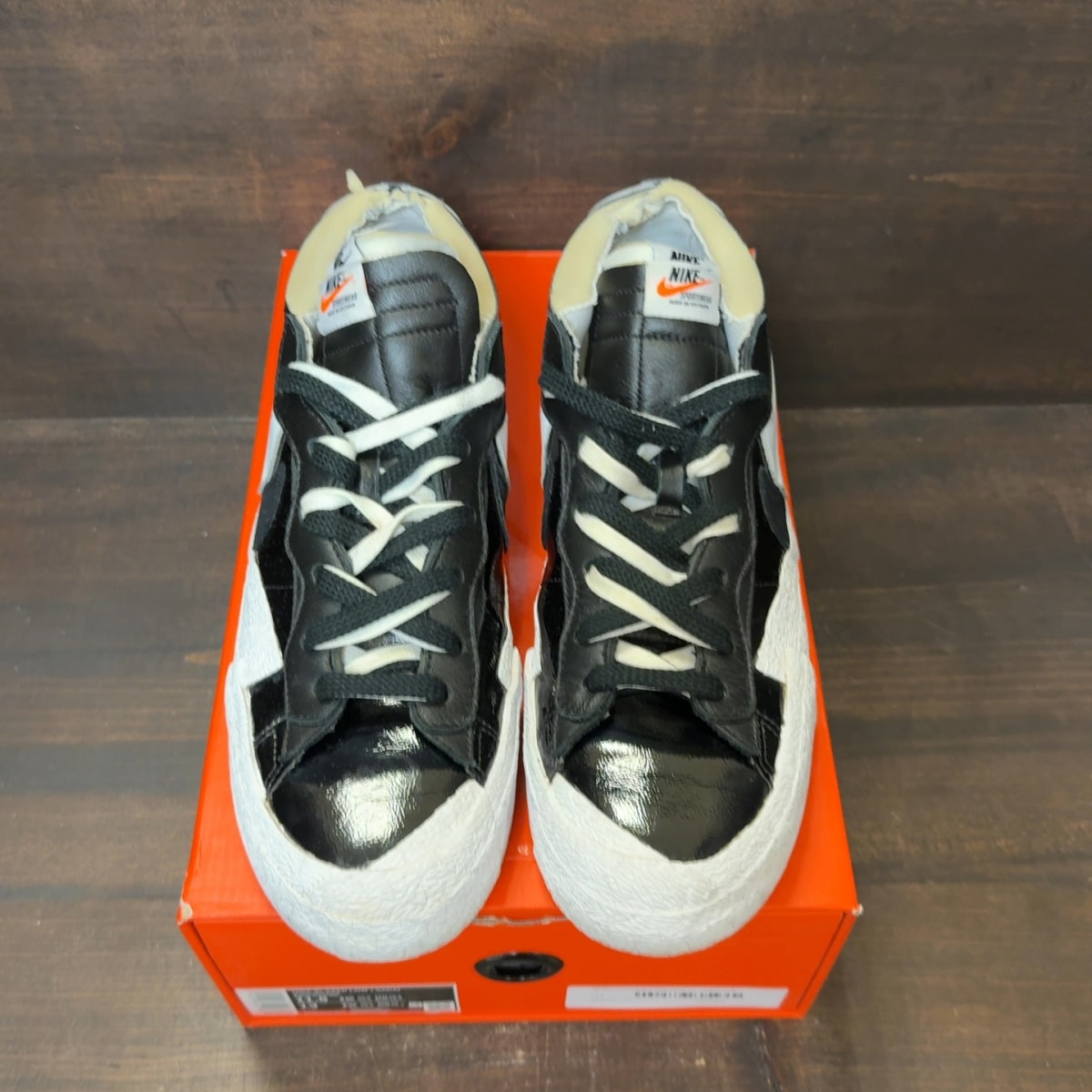 Nike Blazer Low Sacai Black Patent Leather - Image 3