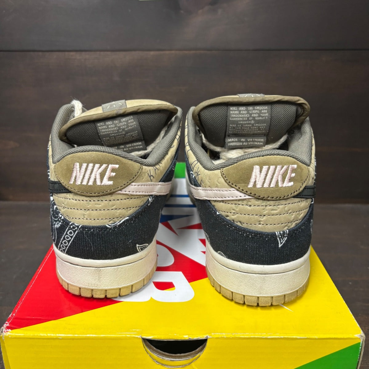 Nike SB Dunk Low Travis Scott - Image 5
