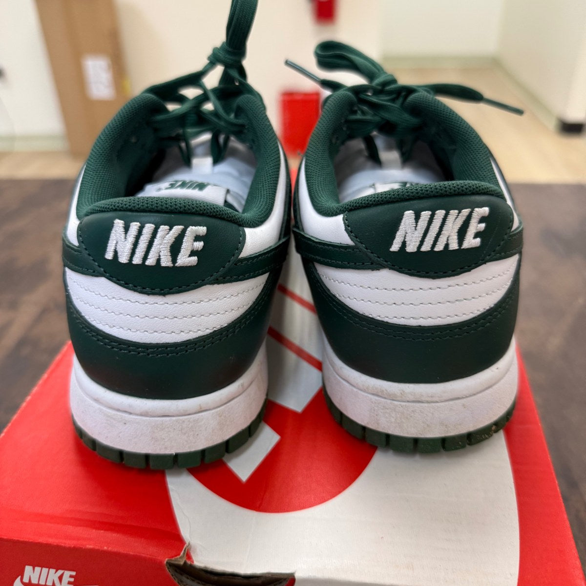 Nike Dunk Low Michigan State - Image 3