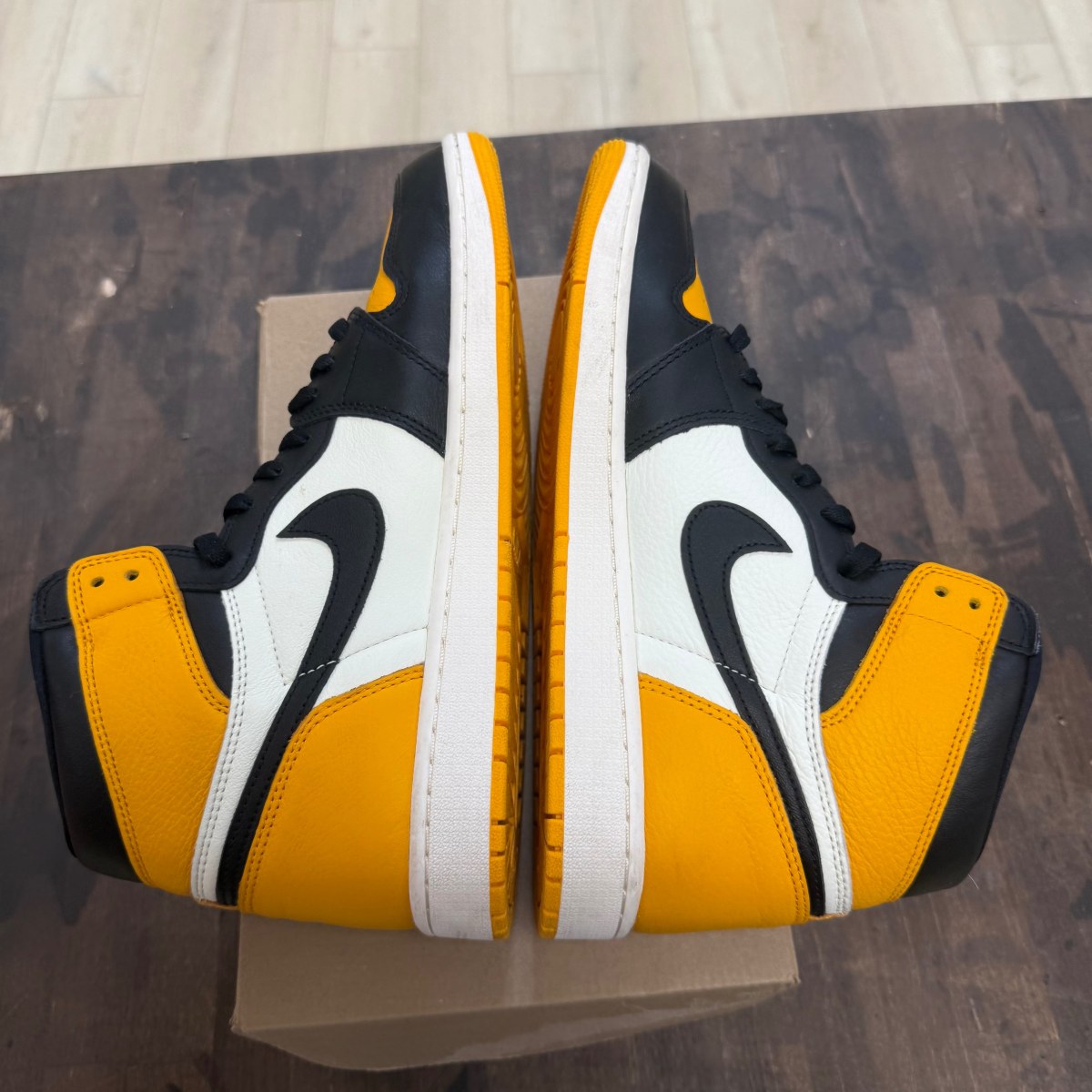Jordan 1 Retro High OG Taxi Size 12 (Pre-Owned) - Image 4