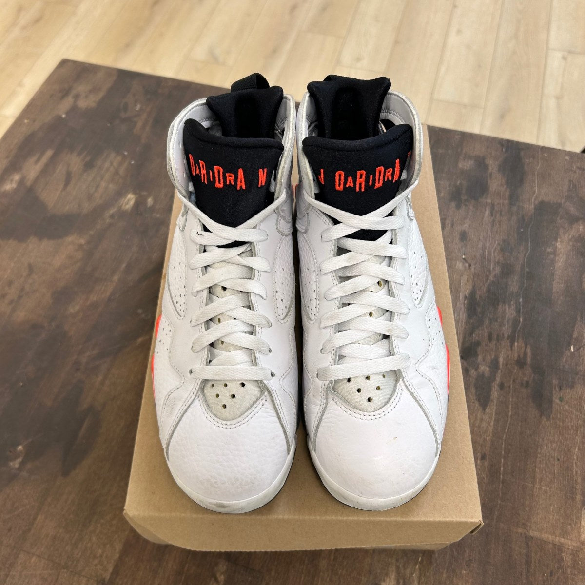 Jordan 7 Retro White Infrared Size 7 (Pre-Owned) - Image 2