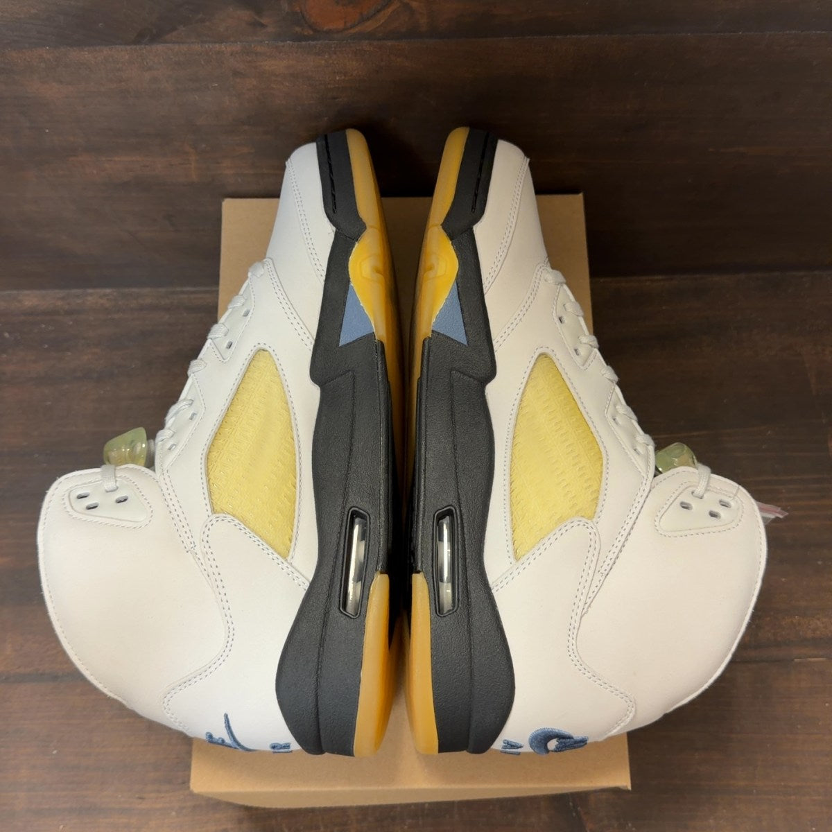 Jordan 5 Retro A Ma Maniére Dawn (Women's) Size 14.5W - Image 5