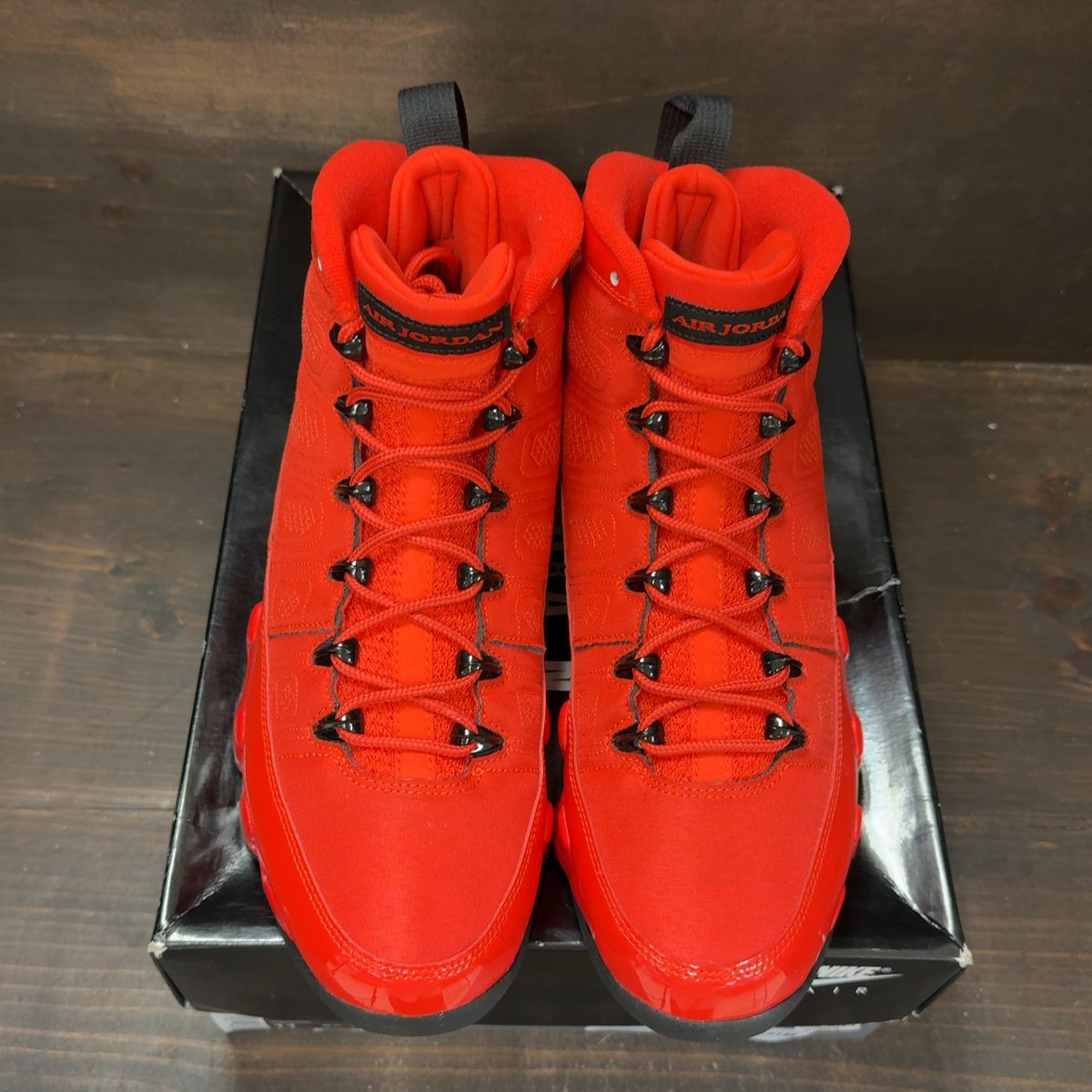 Jordan 9 Retro Chile Red Size 11 (Pre-Owned) - tag