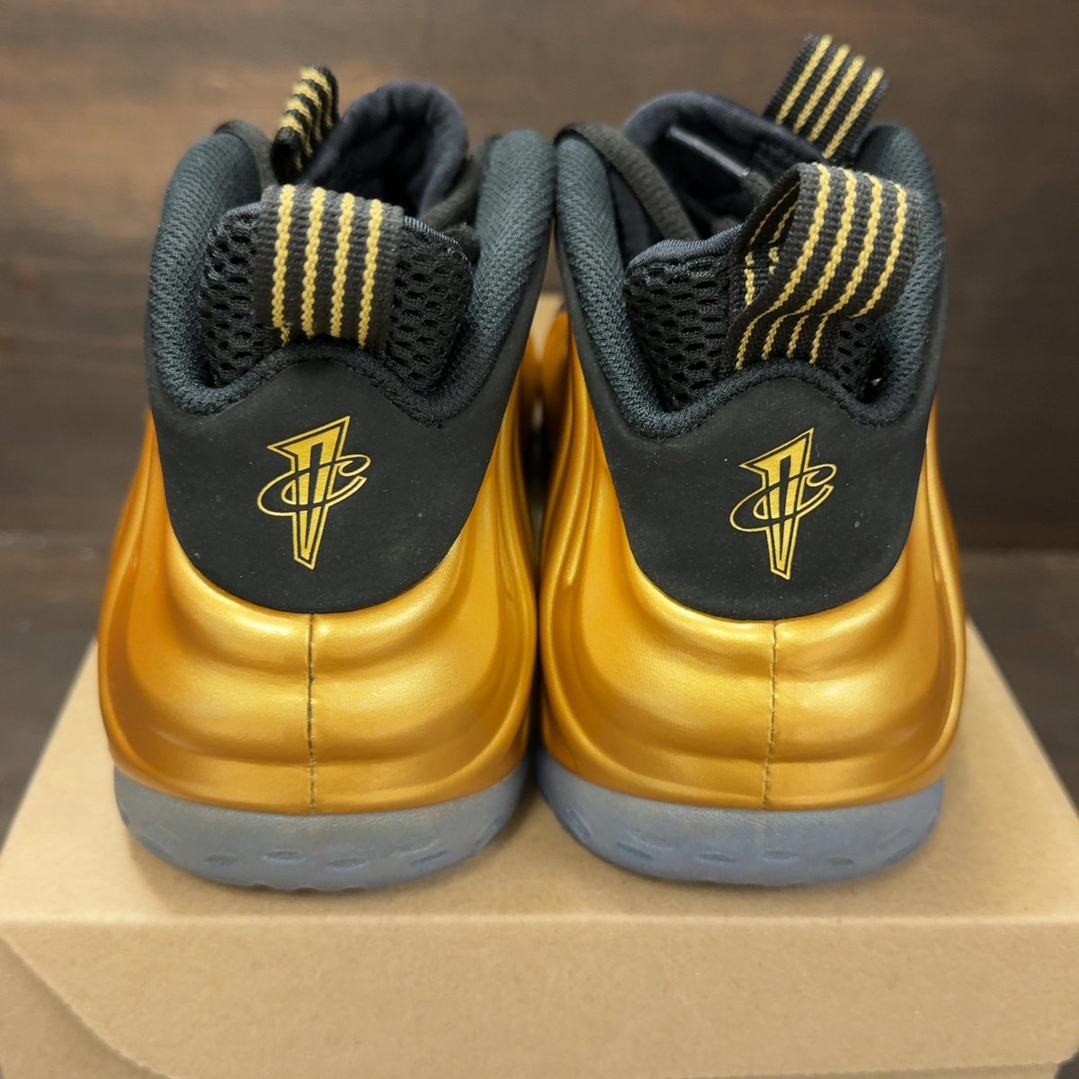 Nike Air Foamposite One Metallic Gold Size 8 (Pre-Owned) - aux